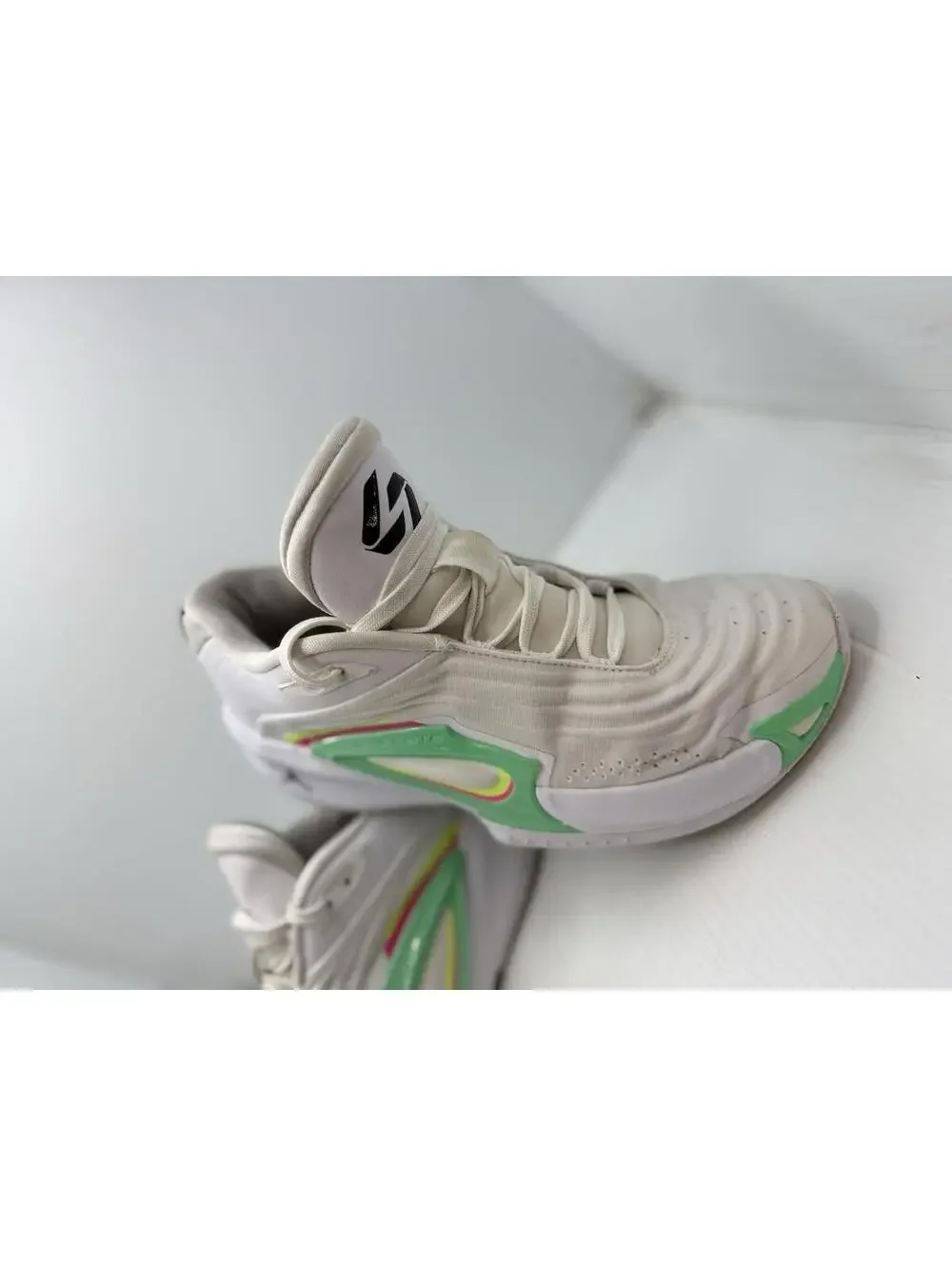 Jordan product men